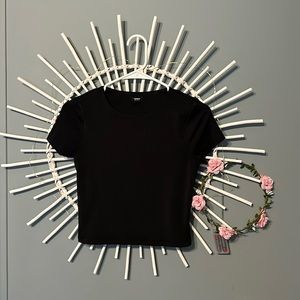 Express Body Contour High Compression Matte 90's Cropped Tee